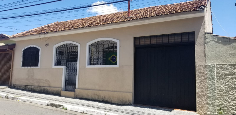 Casa à venda Vila Resende com 250m² e 3 quartos por R$ 370.000 - 275288000-casa1.jpeg