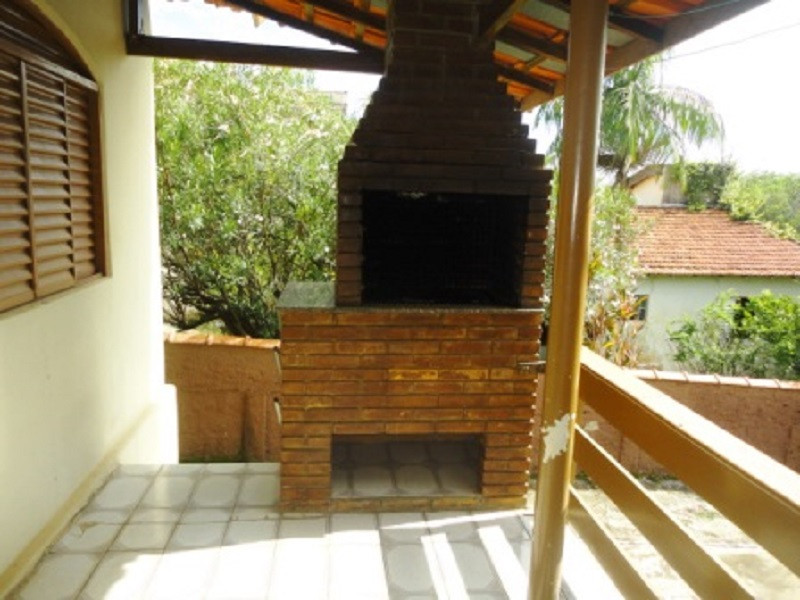 Casa à venda Centro com 180m² e 3 quartos por R$ 602.000 - 820018967-7c519fa8450d2e33b2dfa0a0d25550d0.jpg