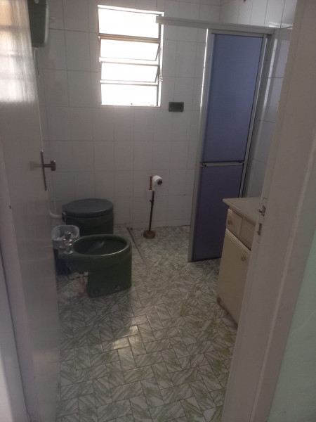 Casa à venda Centro com 130m² e 3 quartos por R$ 440.000 - 1593116146-banheiro.jpg