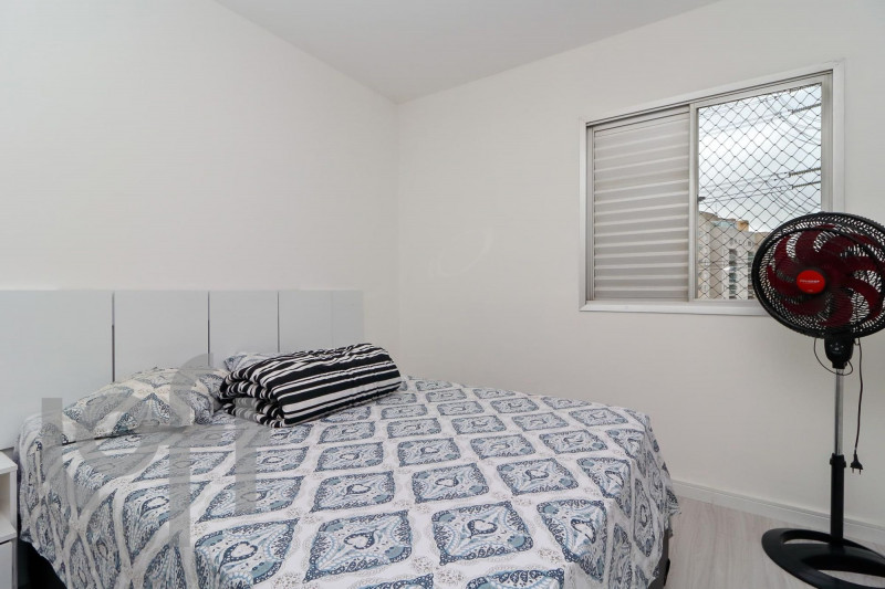 Apartamento à venda Jardim das Palmas com 64m² e 3 quartos por R$ 305.000 - 1697477954-desktop-master-bedroom23.jpg