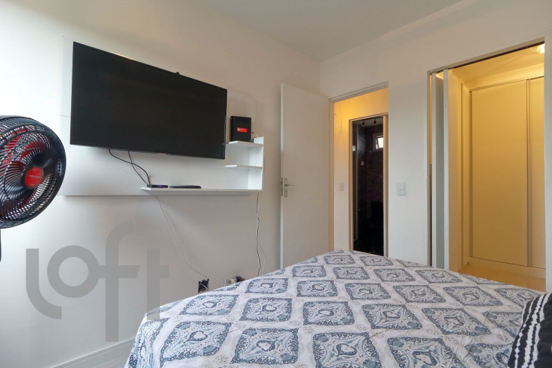 Apartamento à venda Jardim das Palmas com 64m² e 3 quartos por R$ 305.000 - 1961810350-desktop-master-bedroom22.jpg