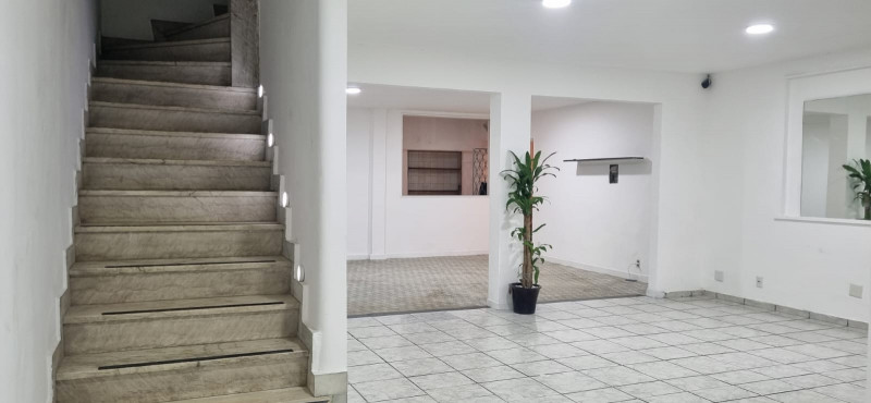 Casa à venda Tijuca com 270m² e 5 quartos por R$ 1.400.000 - 1109885832-sala-principal-l.jpeg