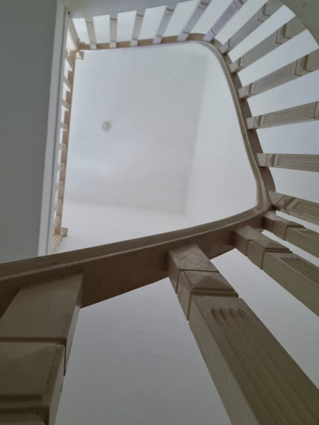 Casa à venda Tijuca com 270m² e 5 quartos por R$ 1.400.000 - 1277050605-escada-2o-andar-a.jpeg