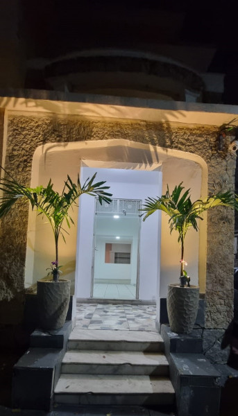 Casa à venda Tijuca com 270m² e 5 quartos por R$ 1.400.000 - 373506522-entrada-noturna-b.jpeg