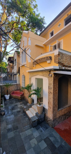 Casa à venda Tijuca com 270m² e 5 quartos por R$ 1.400.000 - 481020297-vista-frontal-c.jpeg