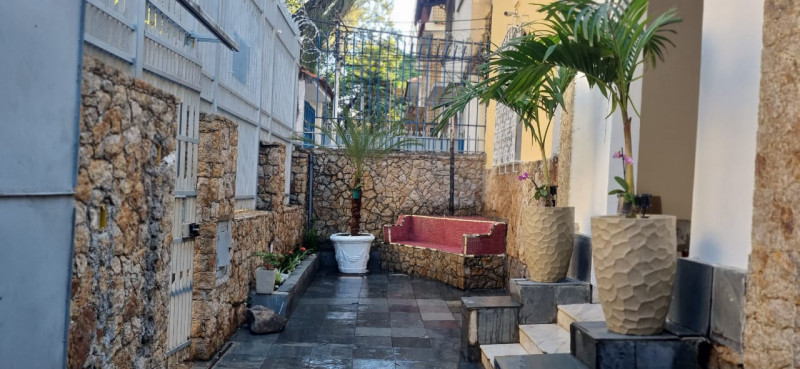 Casa à venda Tijuca com 270m² e 5 quartos por R$ 1.400.000 - 727280972-entrada-b.jpeg