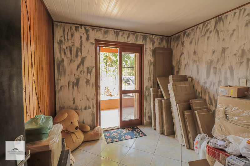 Casa à venda Centro com 111m² e 3 quartos por R$ 165.000 - 1414900948-img-0075.JPG