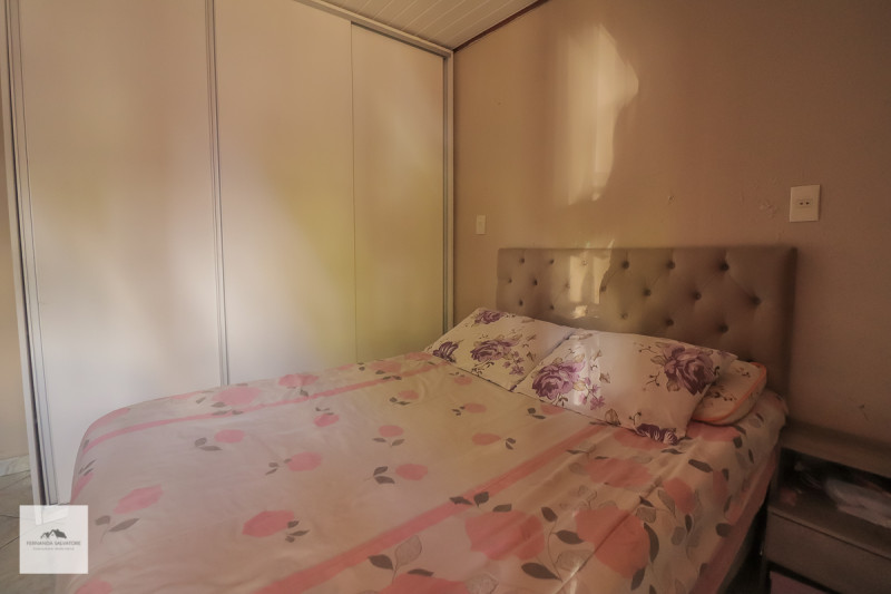 Casa à venda Centro com 111m² e 3 quartos por R$ 165.000 - 208558288-img-0070.JPG