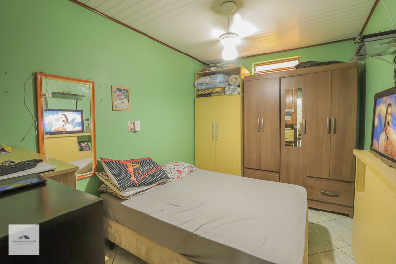 Casa à venda Centro com 111m² e 3 quartos por R$ 165.000 - 240682716-img-0062.JPG