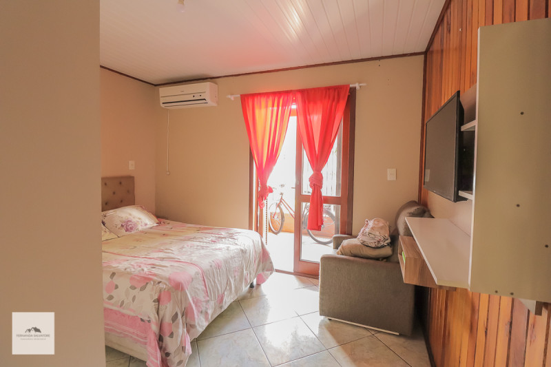 Casa à venda Centro com 111m² e 3 quartos por R$ 165.000 - 251855186-img-0067.JPG