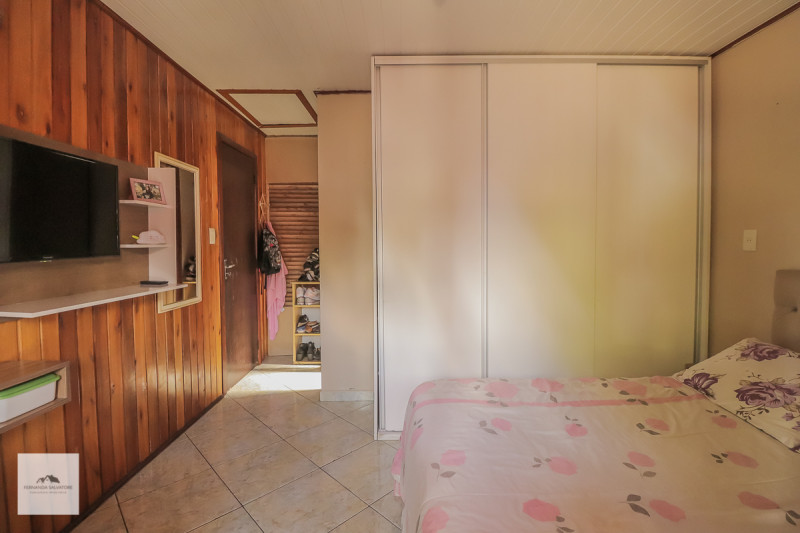 Casa à venda Centro com 111m² e 3 quartos por R$ 165.000 - 52263049-img-0069.JPG