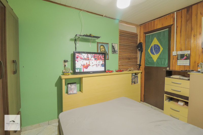 Casa à venda Centro com 111m² e 3 quartos por R$ 165.000 - 628188196-img-0065.JPG