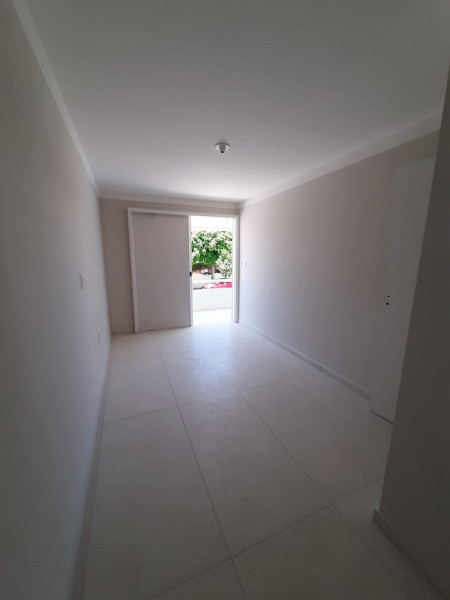 Casa à venda Ingleses Centro com 74m² e 2 quartos por R$ 350.000 - 1181933747-img-20230125-wa0008.jpg