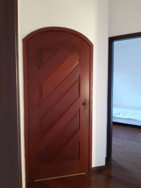 Casa à venda Vl. Carlota com 350m² e 3 quartos por R$ 1.260.000 - 1875572105-porta-escritorio.jpeg