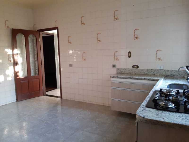 Casa à venda Vl. Carlota com 350m² e 3 quartos por R$ 1.260.000 - 733086950-cozinha-2.jpg