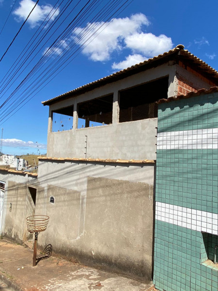 Casa à venda Conjunto Chapadao II com 240m² e 4 quartos por R$ 230.000 - 742812124-d746a4f5-aeb4-4332-aade-147dc1bbfeee.jpeg