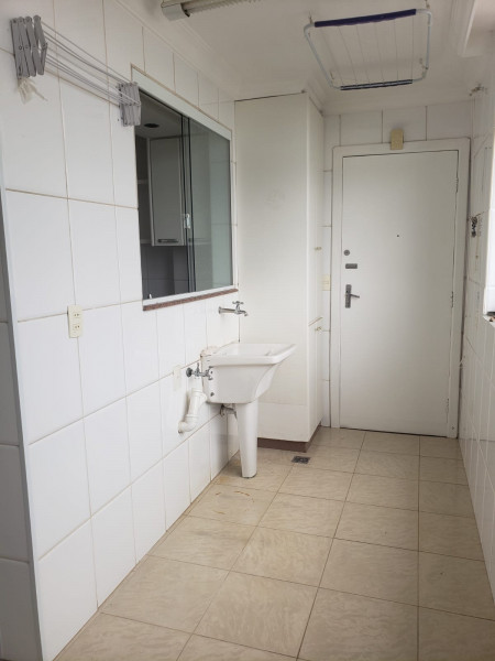 Apartamento para alugar Asa Norte com 130m² e 3 quartos por R$ 5.500 - 1693355052-inbound1271323011977919812.jpg