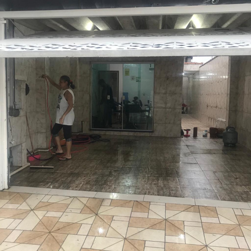 Casa à venda Vila Amorim com 250m² e 3 quartos por R$ 370.000 - 1135673711-2.jpg