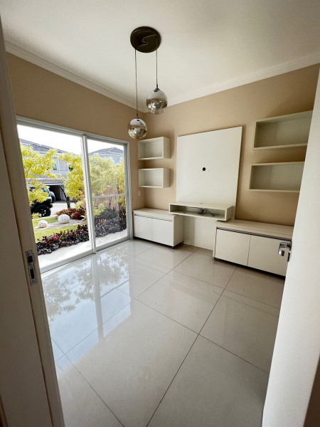 Casa de condomínio à venda Engordadouro com 366m² e 4 quartos por R$ 2.350.000 - 1680240209-a812185f-2e23-4f85-a1b6-8a4e064879bd.jpeg