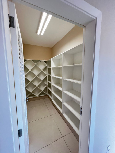 Casa de condomínio à venda Engordadouro com 366m² e 4 quartos por R$ 2.350.000 - 1702542296-e674b694-8bdd-4a27-bc5a-60bfed6e0e72.jpeg