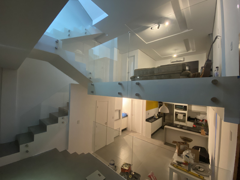 Casa à venda Itacorubi com 210m² e 3 quartos por R$ 1.600.000 - 1757996660-img-0524.JPG