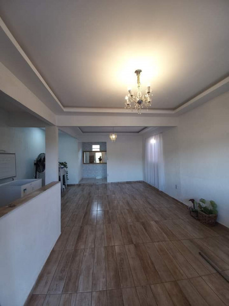 Casa à venda Campo Alegre com 200m² e 2 quartos por R$ 320.000 - 1032167218-fb-img-1673615759407.jpg