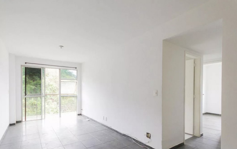 Apartamento à venda Taquara com 60m² e 2 quartos por R$ 170.000 - 1201825790-1540d674-1bed-4f04-a9dd-5ac003125599.jpeg