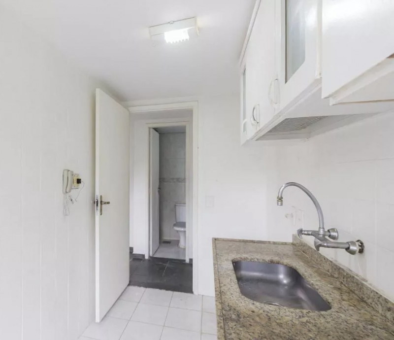 Apartamento à venda Taquara com 60m² e 2 quartos por R$ 170.000 - 626901473-3193d94f-d5e9-4a25-9b68-d74bad7459c4.jpeg