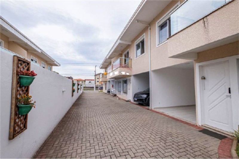 Casa à venda Ingleses Centro com 144m² e 3 quartos por R$ 830.000 - 1412520098-externo.jpg