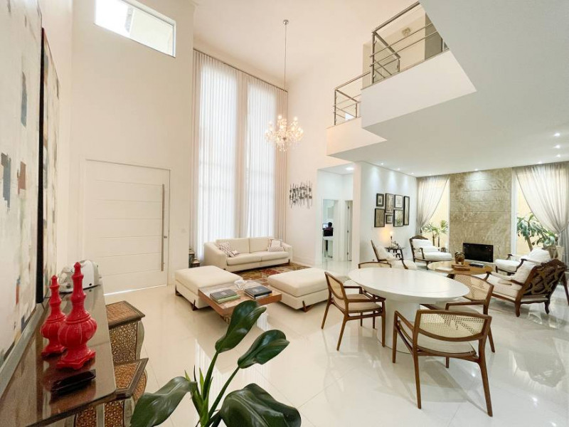 Casa de condomínio à venda Vila Mira com 372m² e 4 quartos por R$ 2.950.000 - 1595917365-rouxinol-atibaia-sala-3.jpg