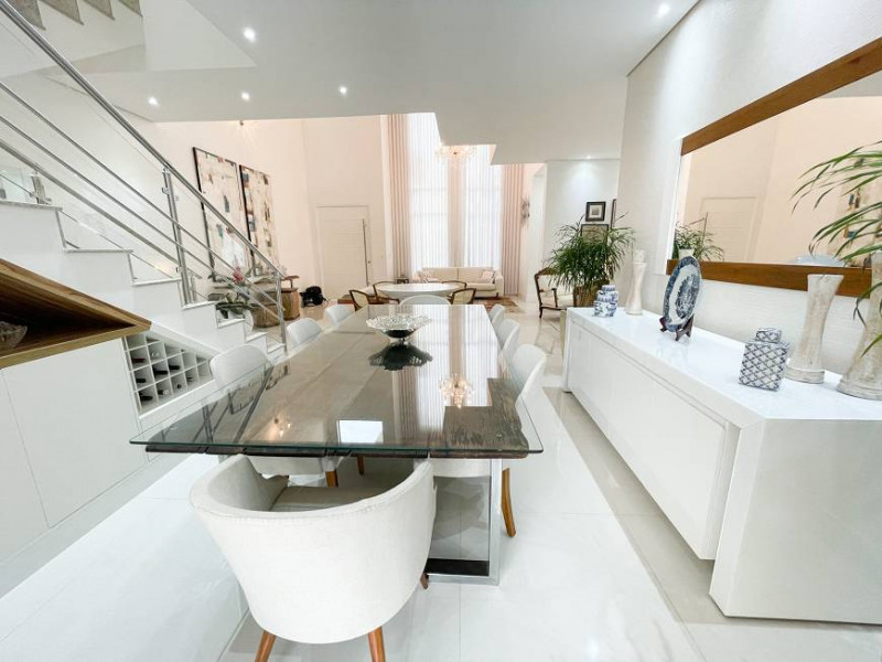 Casa de condomínio à venda Vila Mira com 372m² e 4 quartos por R$ 2.950.000 - 582060872-rouxinol-atibaia-sala-jantar-1.jpg