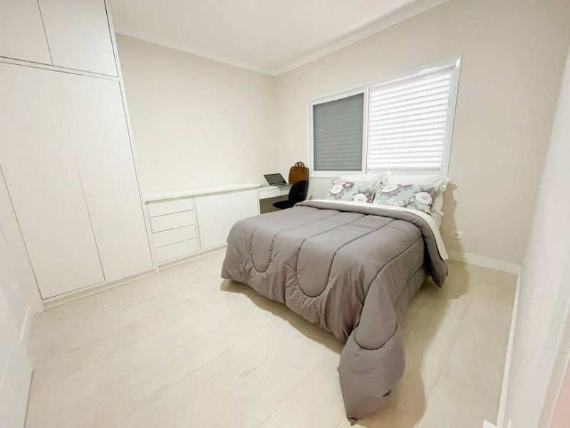 Casa de condomínio à venda Vila Mira com 372m² e 4 quartos por R$ 2.950.000 - 585449-rouxinol-atibaia-suite.jpg