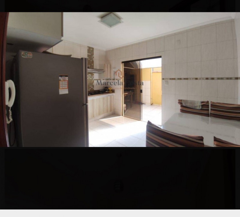 Casa à venda Árvore Grande com 300m² e 3 quartos por R$ 565.000 - 1759881705-a912c438-a87f-4e6b-99b7-e997b4720142.jpeg