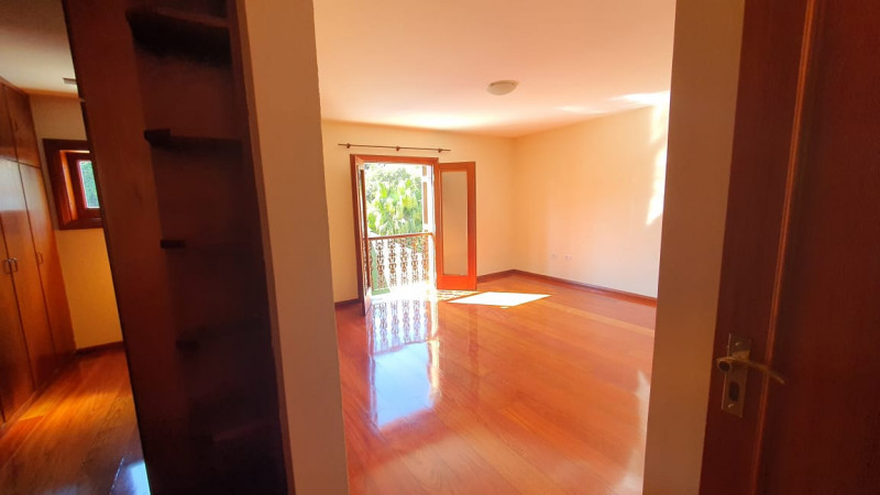 Casa à venda Interlagos com 500m² e 5 quartos por R$ 2.400.000 - 1845225052-27.jpeg