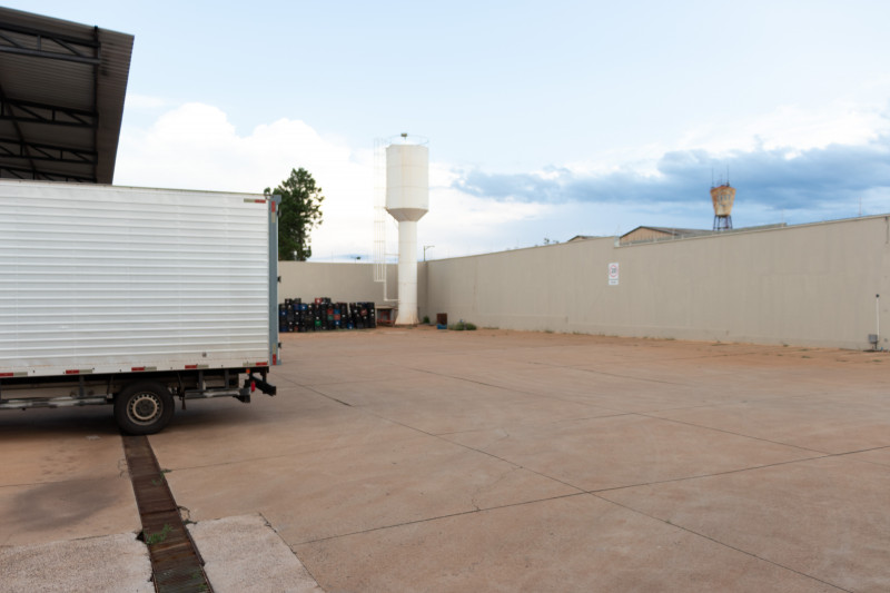 Comercial à venda Jardim Orlando Chesini Ometto com 6000m² e 1 quarto por R$ 7.200.000 - 1756015304-img-4684.jpg
