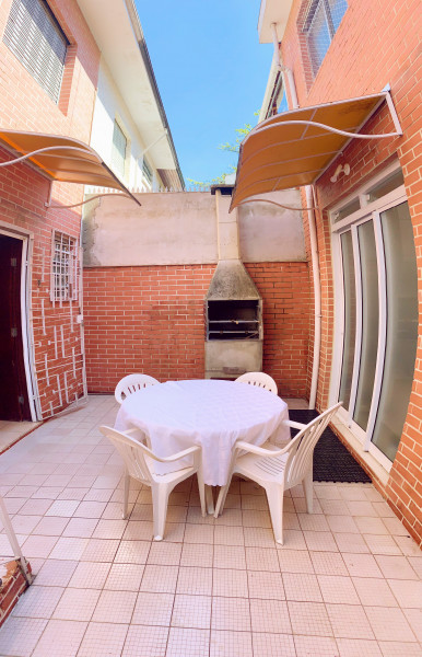 Casa à venda Planalto Paulista com 190m² e 5 quartos por R$ 1.600.000 - 2018828556-15-quintal-de-tras-04.jpg