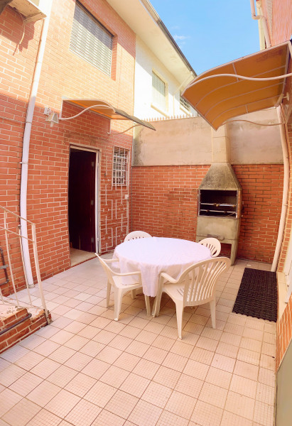 Casa à venda Planalto Paulista com 190m² e 5 quartos por R$ 1.600.000 - 43202585-13-quintal-de-tras-02.jpg