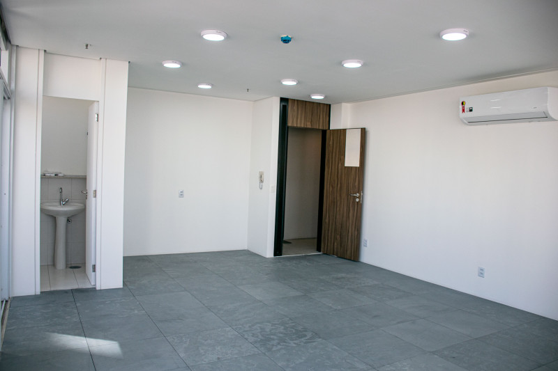 Comercial à venda Alto da Lapa com 43m² e 1 quarto por R$ 450.000 - 965763359-trat03.JPG