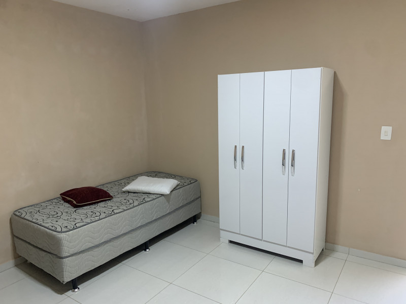 Casa para alugar Centro com 400m² e 4 quartos por R$ 1.200 - 1020161977-000e9c4e-d5b0-436b-9f9b-5920a18eda7a.jpeg