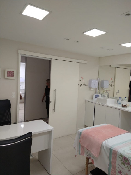 Casa à venda Centro com 260m² e 5 quartos por R$ 1.950.000 - 1458457998-a76fe90f-61b1-4e8b-9654-06166f0fe216.jpeg