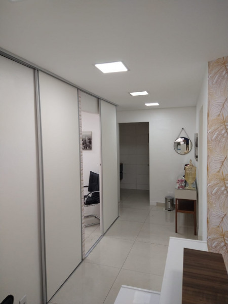 Casa à venda Centro com 260m² e 5 quartos por R$ 1.950.000 - 164351050-34d86be5-2ac3-45b4-a0bb-fc7f1ad0dc80.jpeg