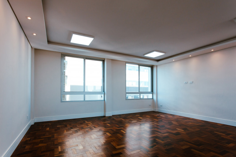 Apartamento à venda Mercês com 144m² e 4 quartos por R$ 720.000 - 1288615393-006-sala-02.jpg