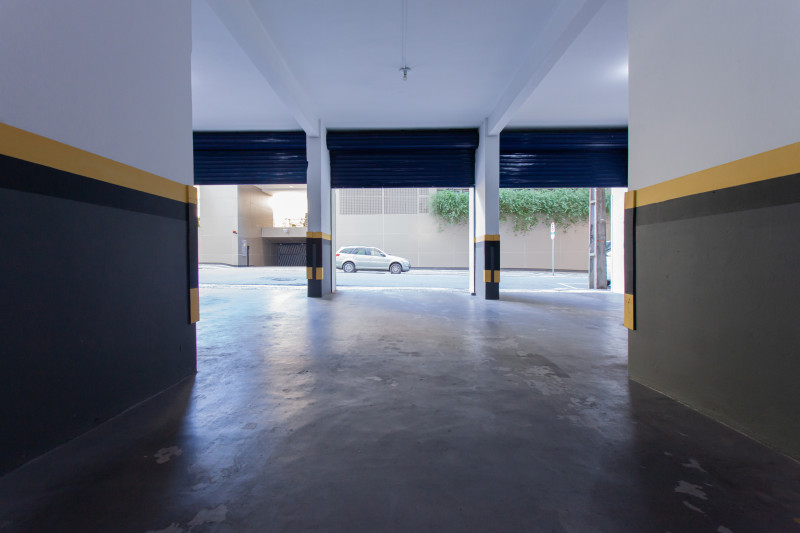 Apartamento à venda Mercês com 144m² e 4 quartos por R$ 720.000 - 250691569-005-garagem.jpg