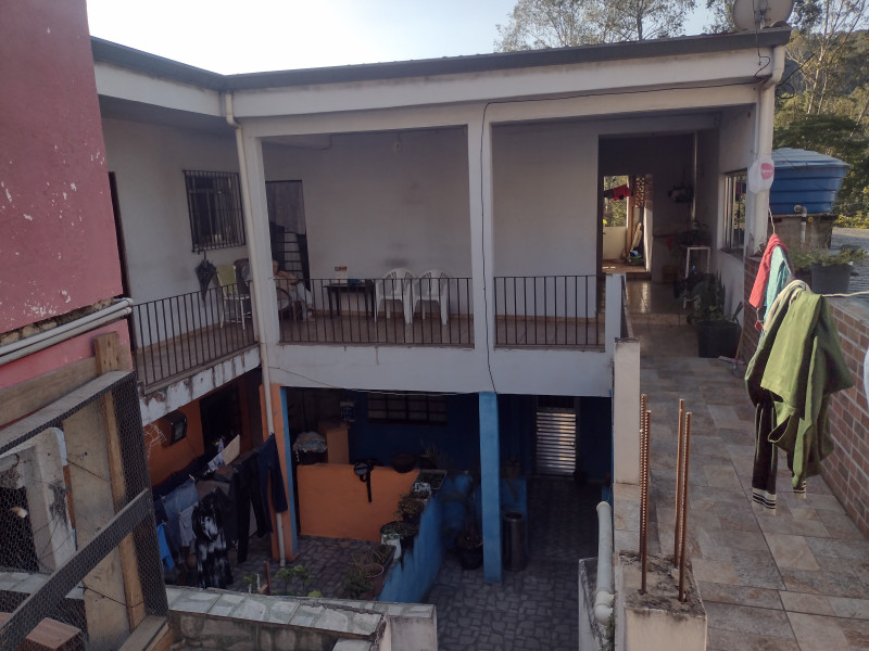 Casa à venda Jardim Novo Embu com 252m² e 5 quartos por R$ 600.000 - 1256829075-img-20220701-153401172-hdr.jpg