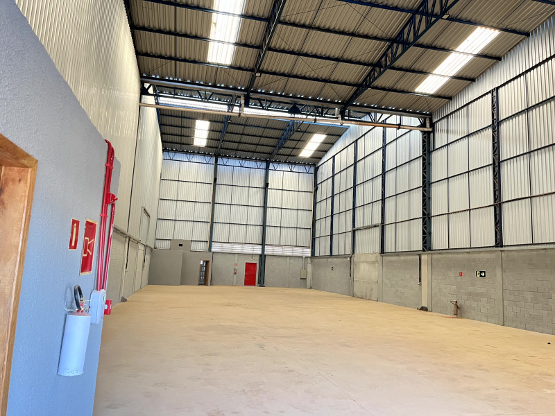 Comercial para alugar São Dimas com 4300m² e 1 quarto por R$ 14 - 2091385061-img-0489.jpg