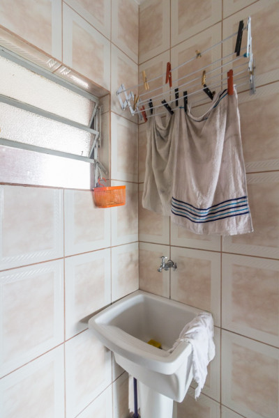 Studio à venda República com 37m² e 1 quarto por R$ 230.000 - 284014522-area-servico-banheiro.jpg