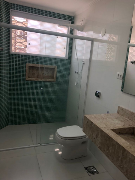 Apartamento à venda Embaré com 80m² e 2 quartos por R$ 369.000 - 236737504-wc-social-3.jpeg