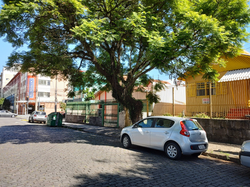 Casa à venda Centro com 660m² e 3 quartos por R$ 2.100.000 - 229298702-murialdo.jpg