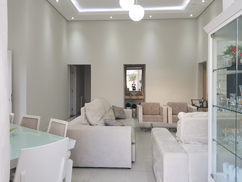 Casa de condomínio à venda Loteamento Habitacional São Carlos 1 com 163m² e 3 quartos por R$ 920.000 - 194732576-20180105-192724.jpg