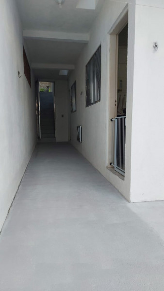 Casa à venda Jardim Paulista com 130m² e 2 quartos por R$ 550.000 - 578380812-corredor-visto-dos-fundos.jpg
